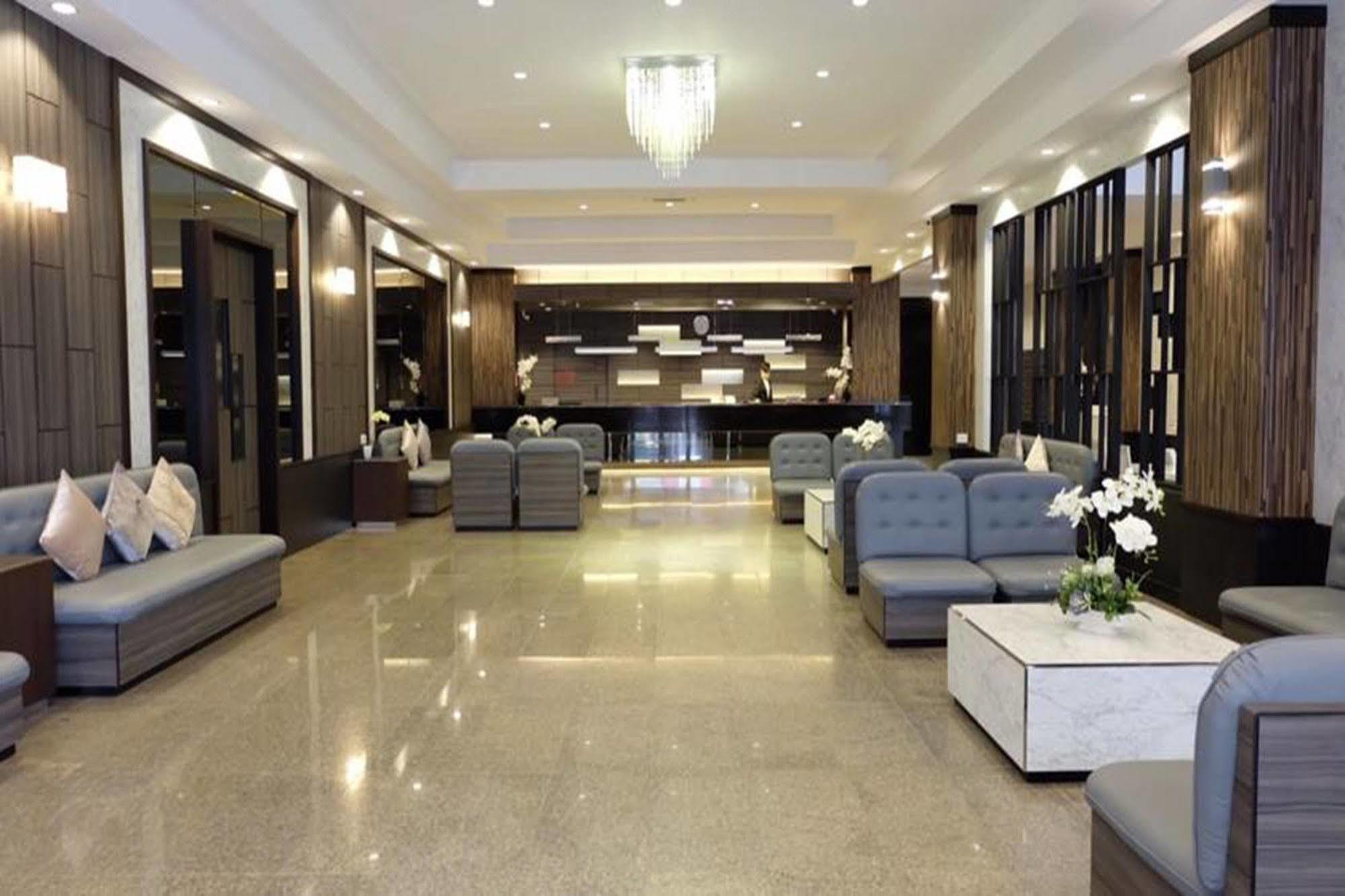 The Grand Day Night Hotel Pattaya Exterior photo